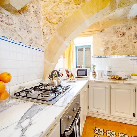 Gawhra Country house