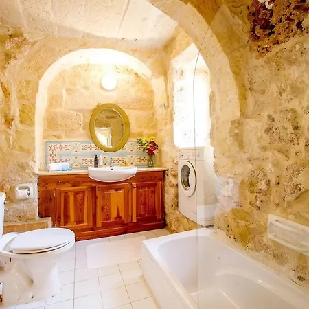 Gawhra Country house