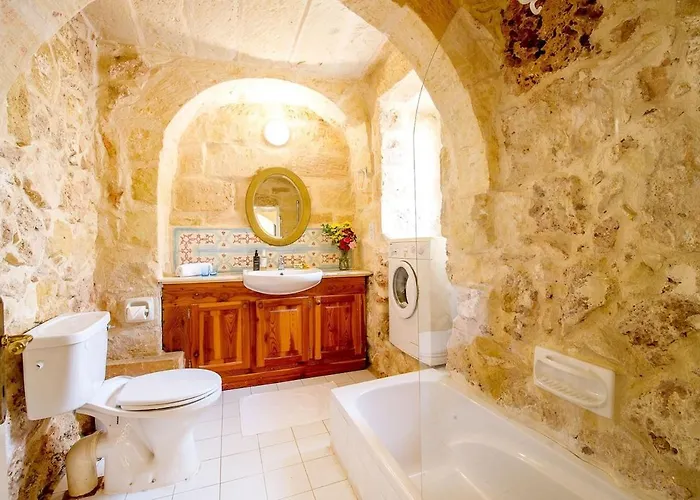 Gawhra Country house